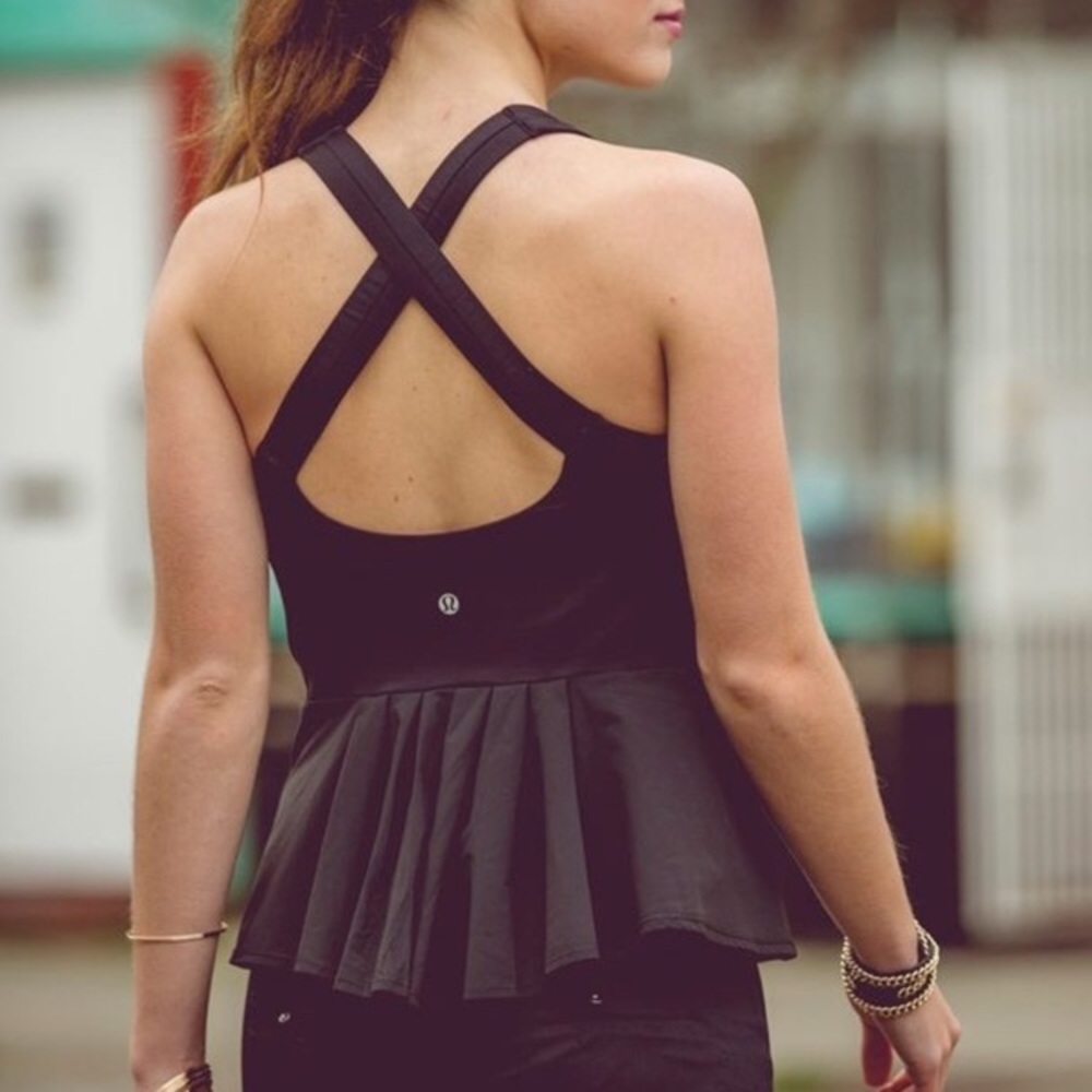 VERY RARE LULU LEMON PEPLUM CITY TANK!